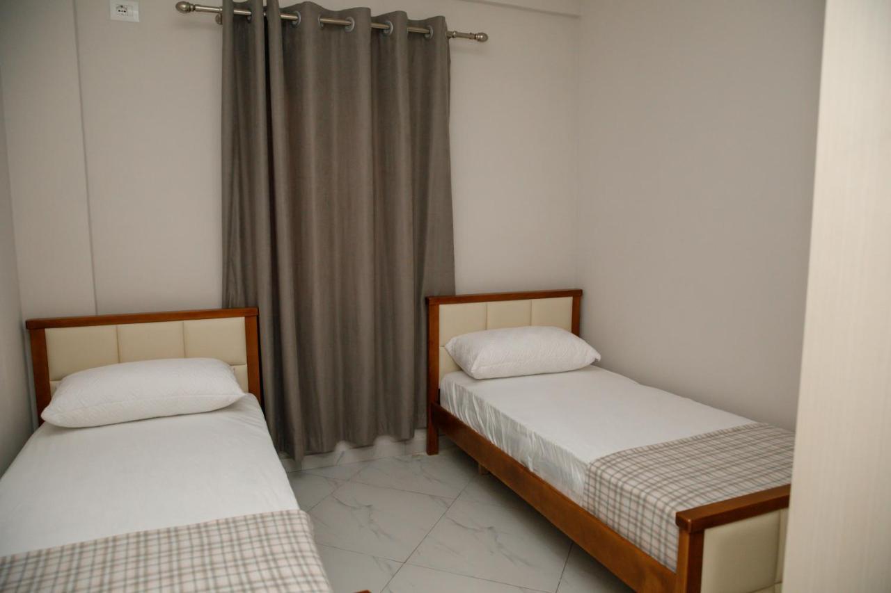 Logli Apartments Gjirokastër Buitenkant foto